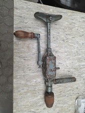 Alte Handbohrmaschine